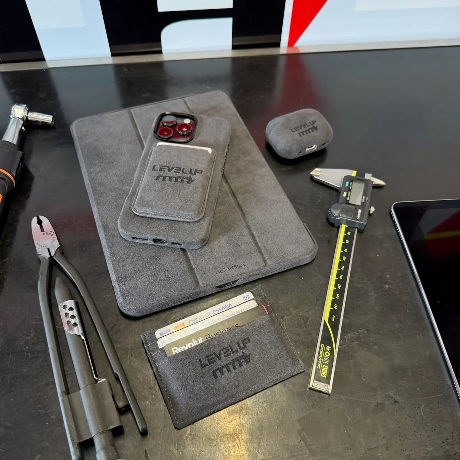 Alcantara iPad Cover - For iPad Air (13 inch) - LEVEL UP MTA - Space Grey