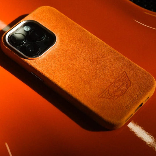 Donkervoort F22 - iPhone Alcantara Case - Orange - Alcanside