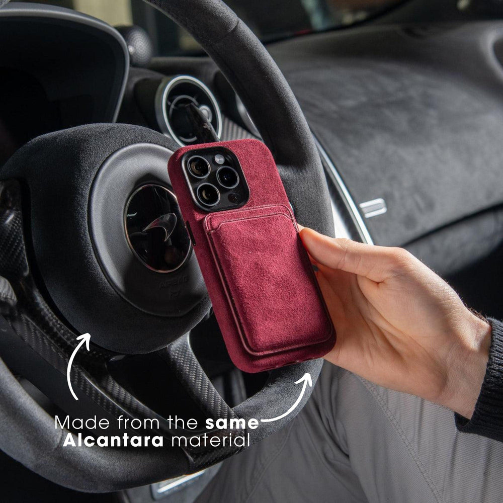 iPhone 15 - Alcantara Case - Red - Alcanside